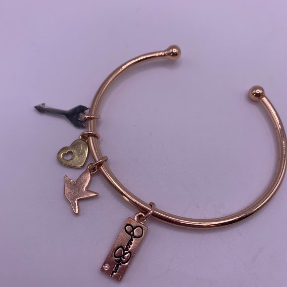 ๐ฑ 5 for $10. JESSICA SIMPSON ROSE GOLD CHARM BRACELET - Picture 4 of 5